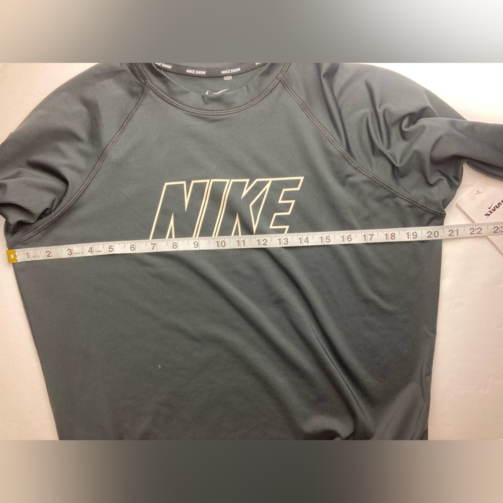 Nike swim dri fit long sleeves - Picture 8 of 8